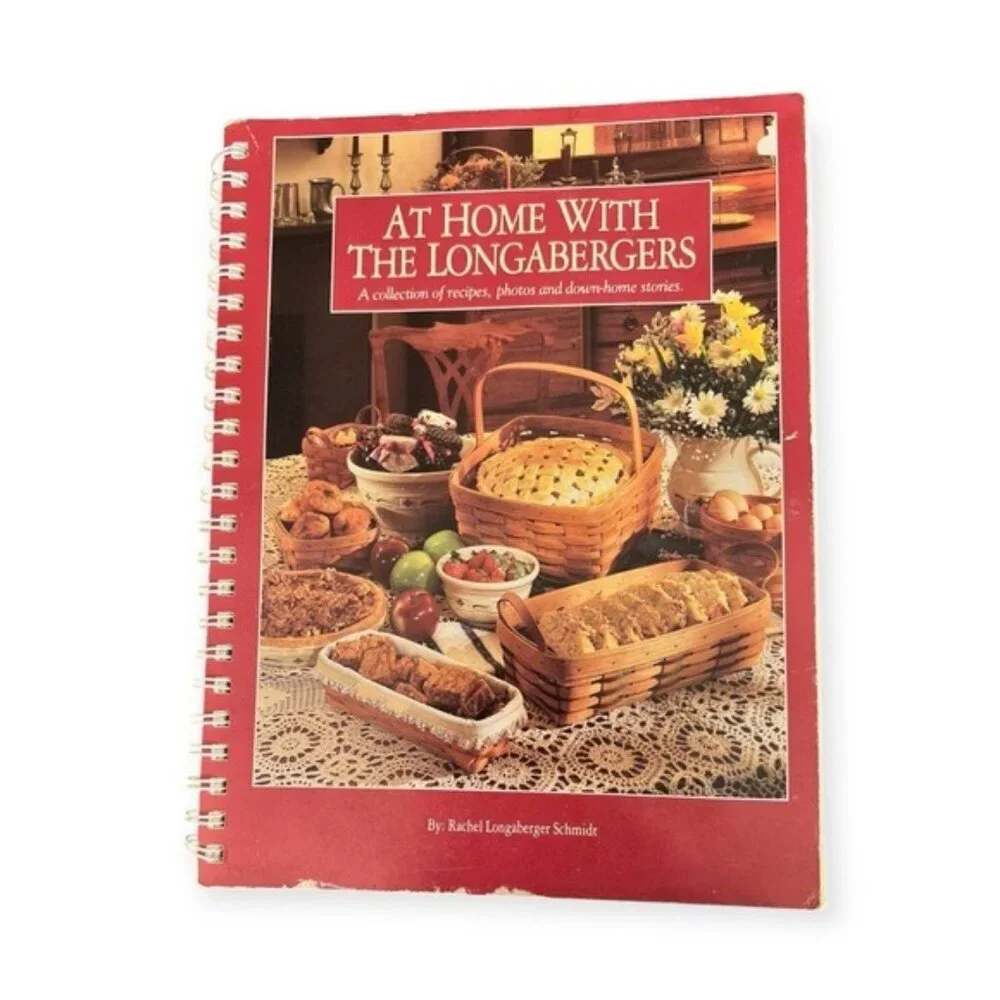 🌻Vintage Longaberger Basket with book 
